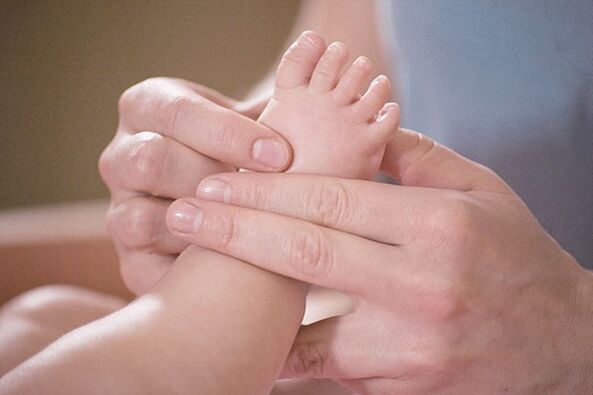masáž pro hallux valgus u dítěte